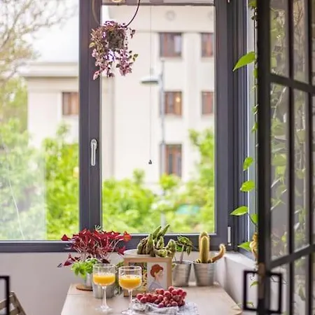 Chic 1br - Amzei Square Apartament