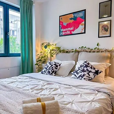 Chic 1br - Amzei Square Apartament