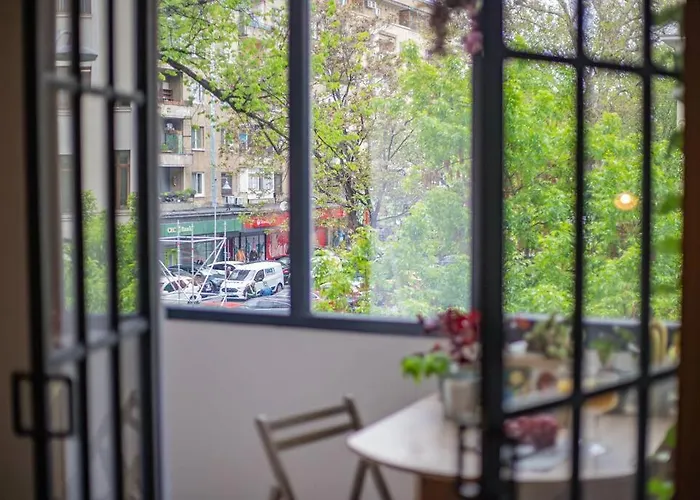 Chic 1br - Amzei Square *