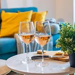 Chic 1br - Amzei Square Bucharest