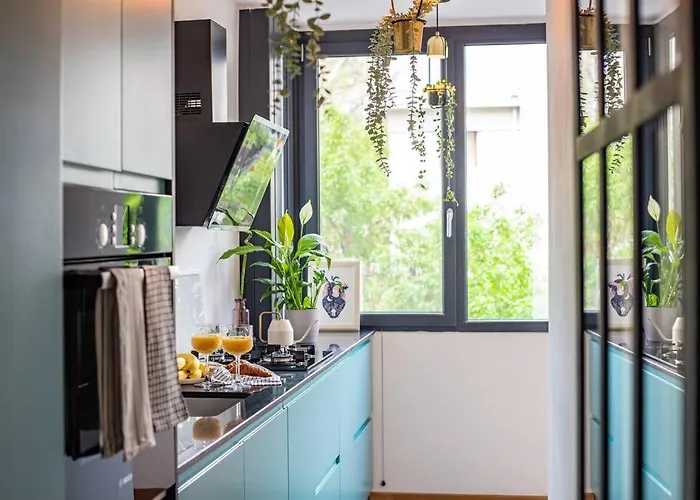 Chic 1br - Amzei Square Apartman