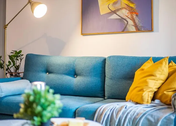 Chic 1br - Amzei Square Apartman